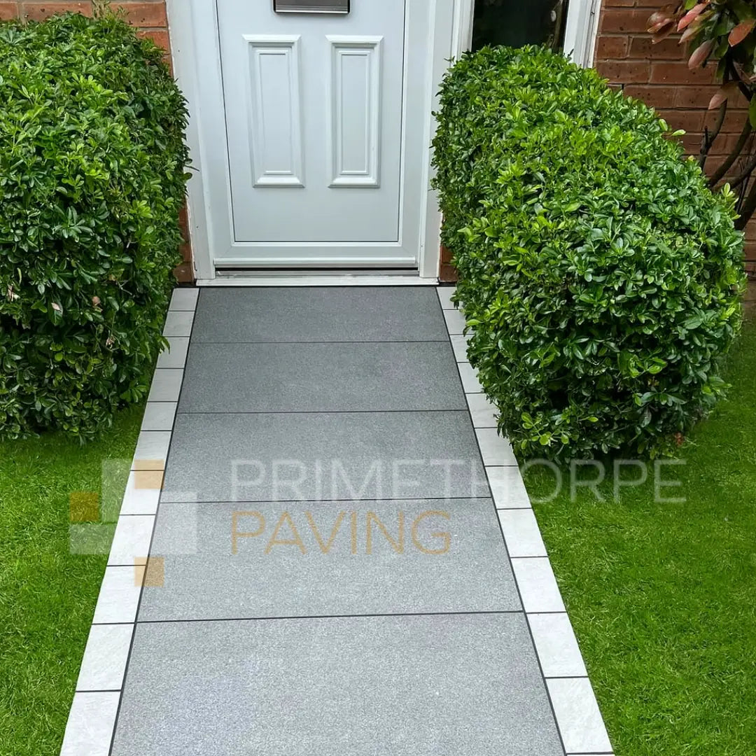 Rock White Porcelain Cobble Setts - 200x100mm