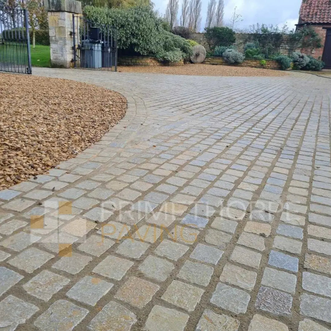 Yellow Limestone Cobble Setts - 100x100mm