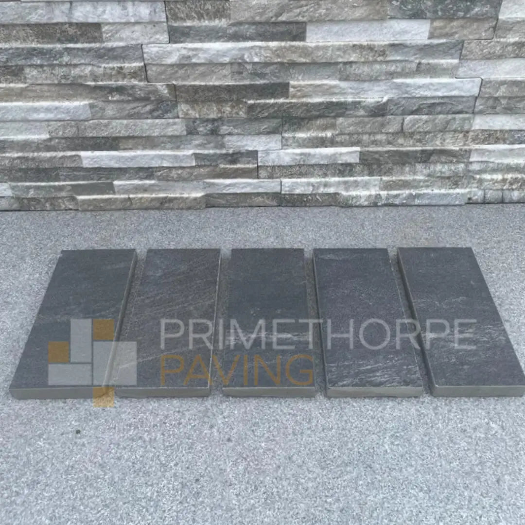 Cathedral Anthracite Porcelain Cobble Setts – 200x100mm