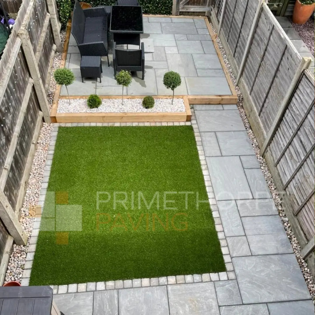 Kandla Grey Sandstone Cobble Setts - 100x100mm