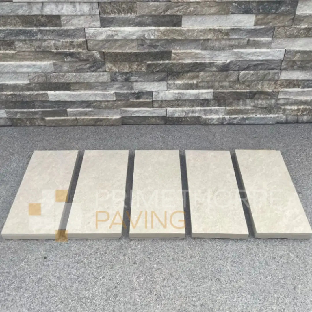 Quartz White Porcelain Cobble Setts – 200x100mm