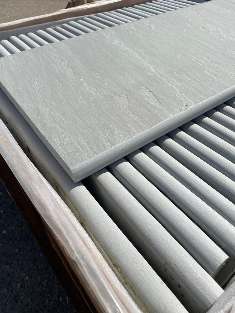Garden Steps - Kandla Grey - 90cm x 45cm