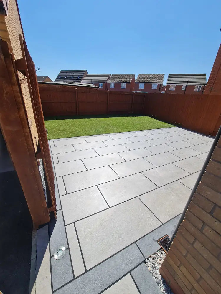 Stone Rock Ash Outdoor Porcelain Paving Slabs - R11 Anti-Slip Tiles Lawn & Garden