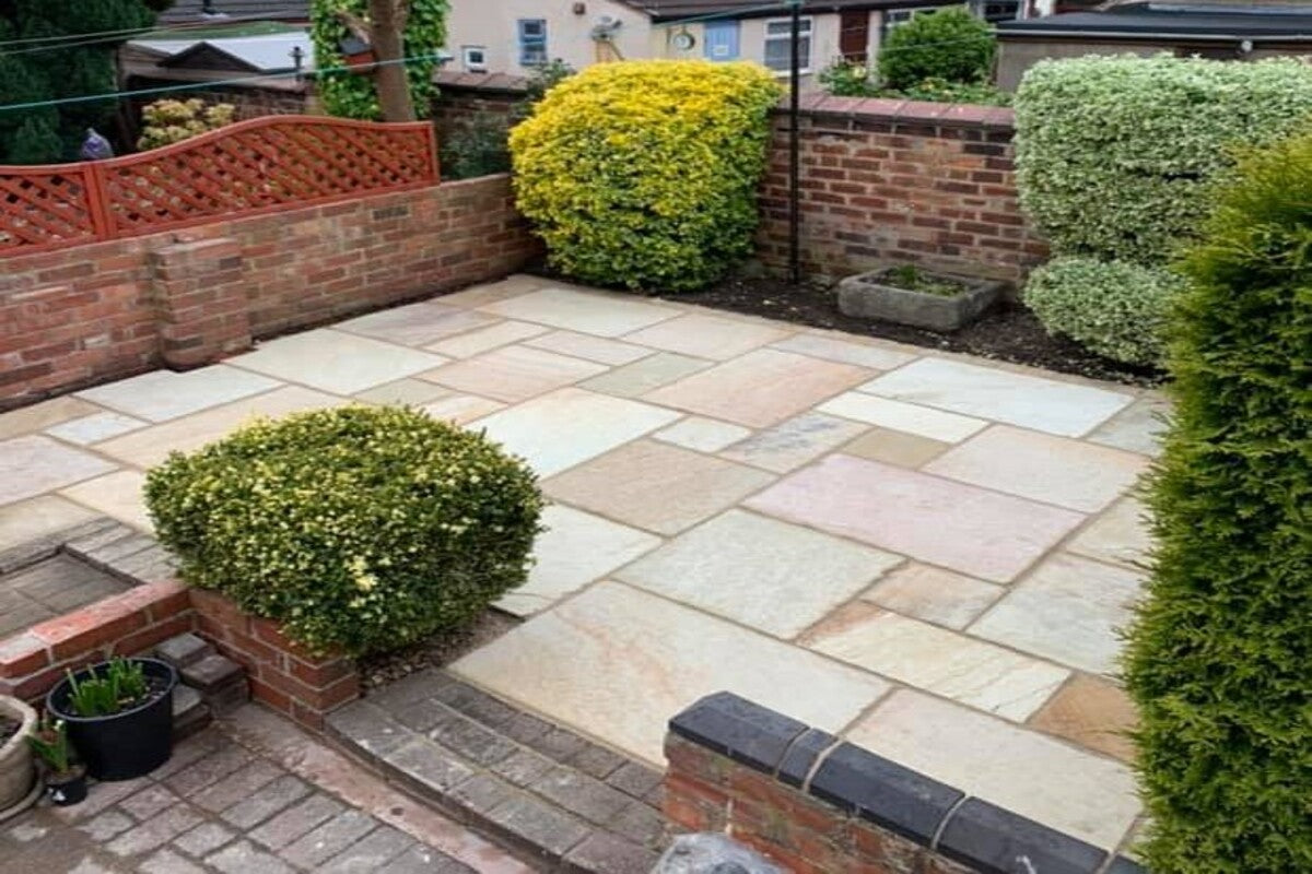What Are Riven Paving Slabs, And Why Are They So Popular?