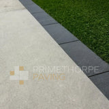 Cathedral Anthracite Porcelain Cobble Setts – 200x100mm